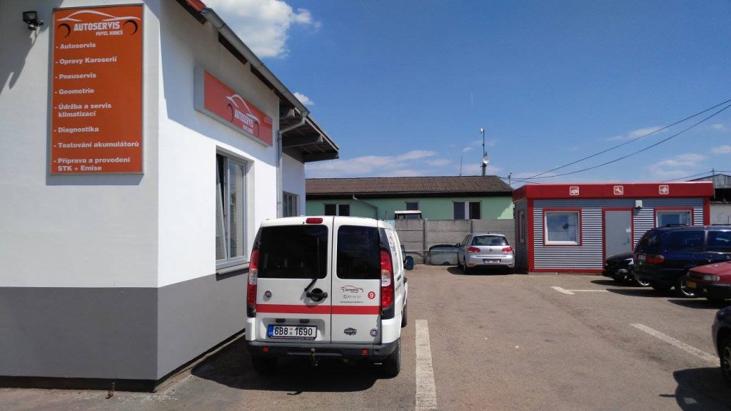 Autoservis Pavel Kubeš – dílna a vybavení